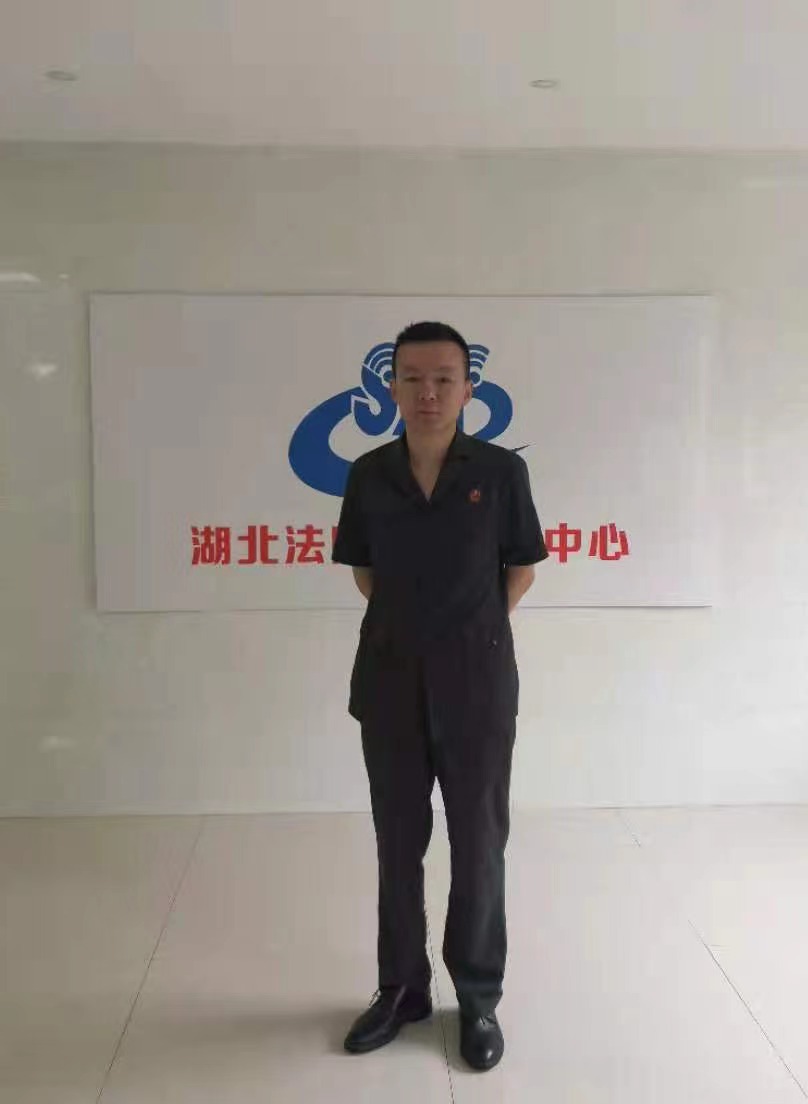杨祺.jpg